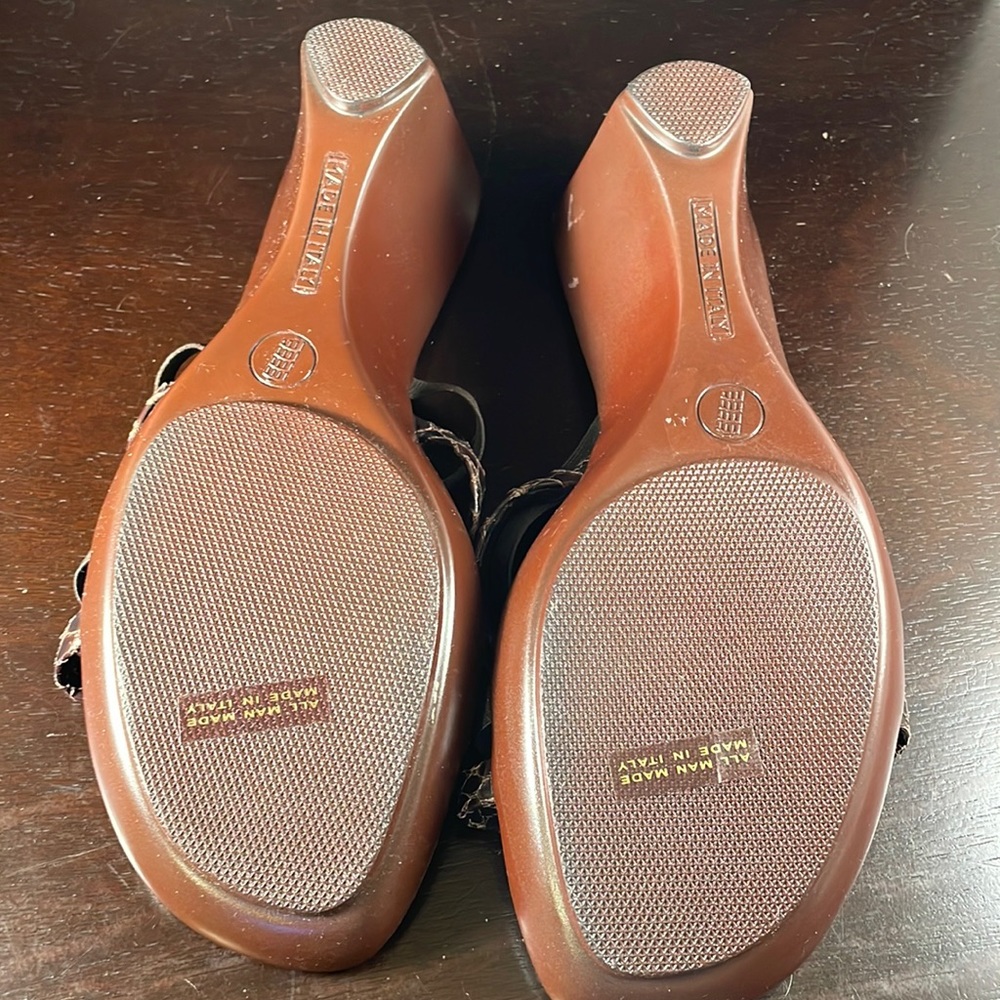 Italian Shoemakers wedge sandals in brown and black - Picture 5 of 6